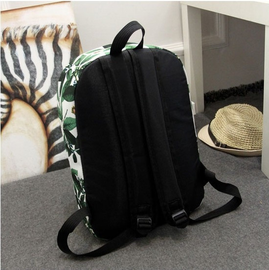 Virágmintás női hátizsák állítható pántokkal