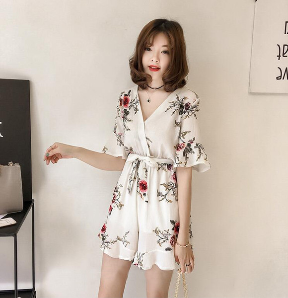 Salopeta de dama cu motiv floral cu decolteu in V cu maneci 3/4 in doua culori