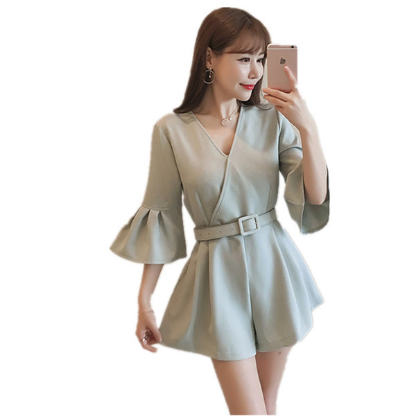 Salopeta de dama eleganta cu decolteu in V cu maneci 3/4 in doua culori