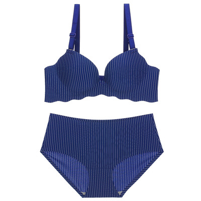 Απαλό σετ γυναικεία εσώρουχα - σουτιέν + μπικίνι με ψηλή μέση σε τέσσερα χρώματα