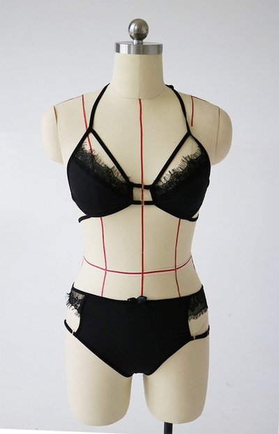 Set de dama modern din dantela de ancora in negru