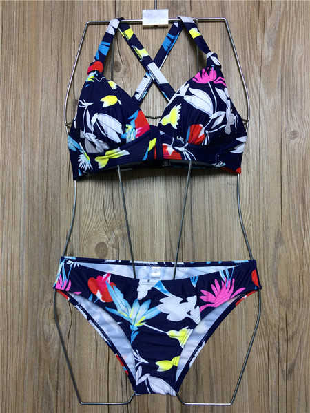 Costum de baie pentru doamne în două părți cu panglici încrucișate pe spate cu imprimeu floral