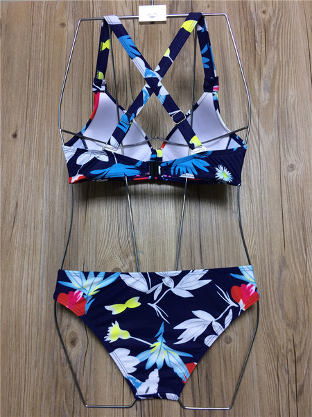 Costum de baie pentru doamne în două părți cu panglici încrucișate pe spate cu imprimeu floral