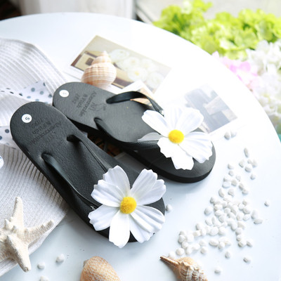 Papuci de plaja de dama din cauciuc cu floare decorativa, in diferite culori