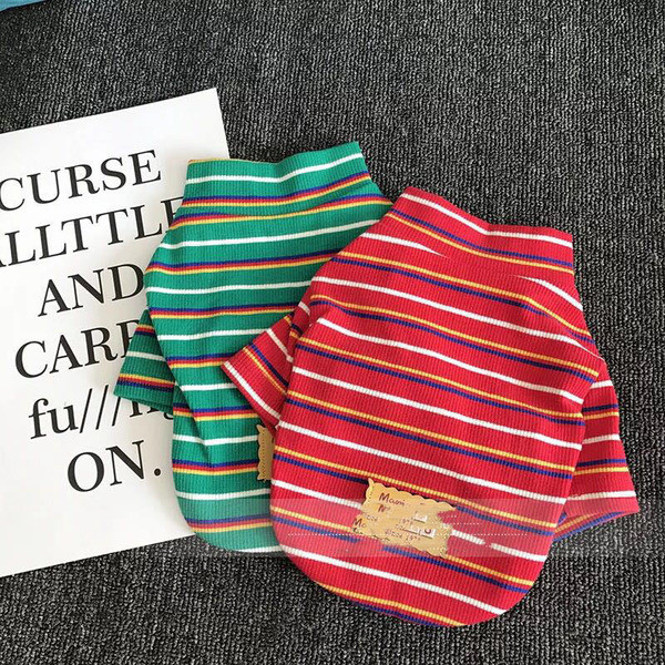 Îmbrăcăminte casual pentru fiecare câine în două culori cu dungi