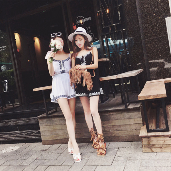 Salopete casual de dama in alb si negru