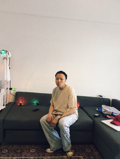 Tricou casual barbatesc in diverse culori - croiala alungita