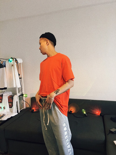 Tricou casual barbatesc in diverse culori - croiala alungita