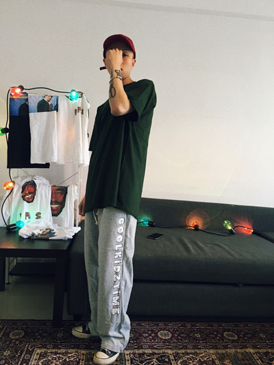 Tricou casual barbatesc in diverse culori - croiala alungita