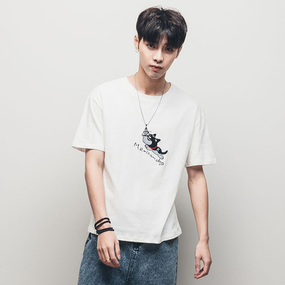 Stílusos férfi póló rövid ujjal és egyszerű felirattal - sok modell