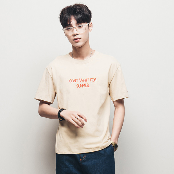 Stílusos férfi póló rövid ujjal és egyszerű felirattal - sok modell