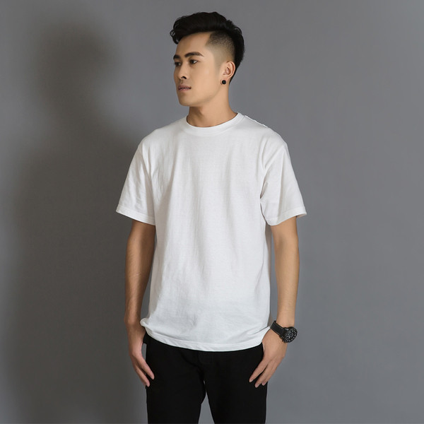 Vintage stílusú férfi póló - sok színben