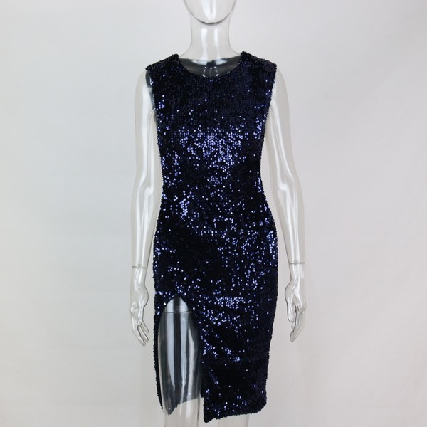 Rochie eleganta de dama cu crapata pana la genunchi, realizata din paiete in trei culori