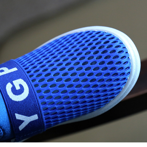 Adidași sport unisex respirabili pentru copii cu inscripție în trei culori