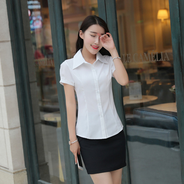 Cămașă elegantă de damă model Slim cu mâneci scurte de culoare albă