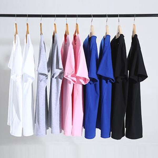 Tricou simplu pentru bărbați, într-o singură culoare, cu mâneci scurte