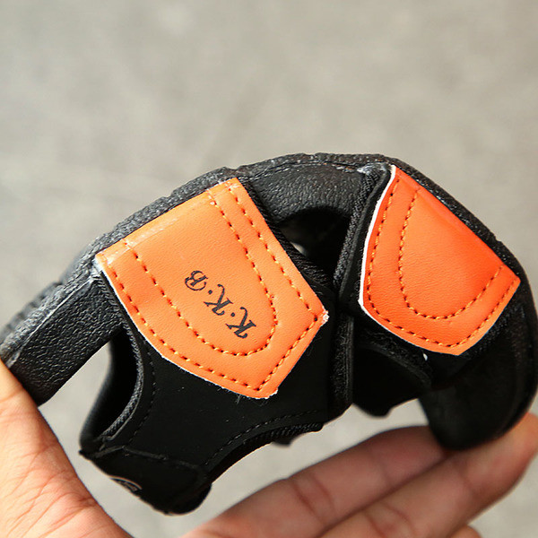 Sandale simple unisex pentru copii, potrivite pentru utilizare zilnică în trei culori