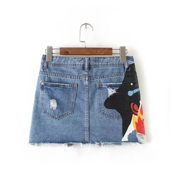 Небрежна къса дънкова дамска пола с щампа и накъсана