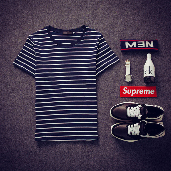 Tricou casual barbatesc cu maneci scurte si dungi - culori diferite