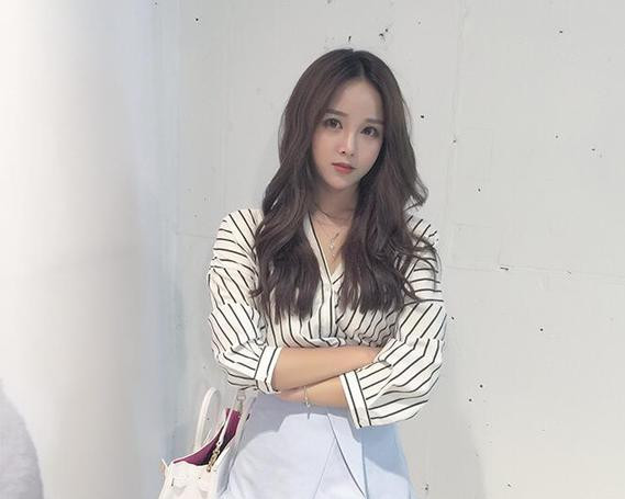 Cămașă de vară în carouri de damă cu mâneci 3/4 în două culori