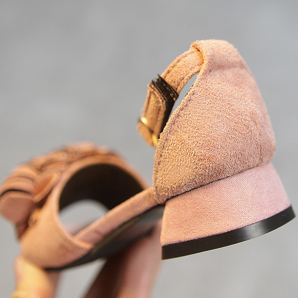 Modern gyerekszandál lányoknak alacsony és vastag sarkú cipőben, három színben