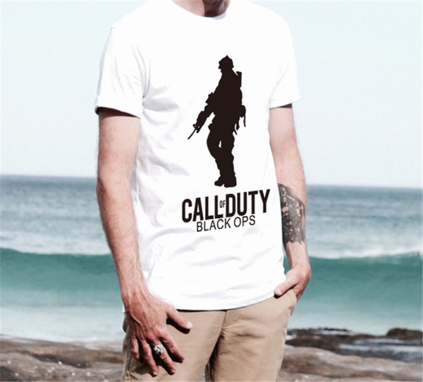 Bluză cu mâneci scurte și decolteu O standard