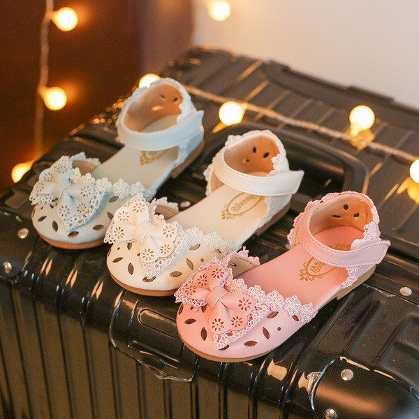 Finom gyerekszandál lányoknak három színű szalaggal