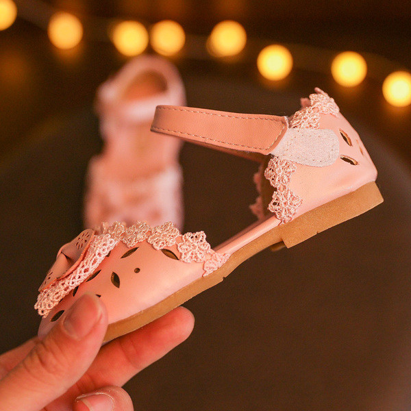 Finom gyerekszandál lányoknak három színű szalaggal