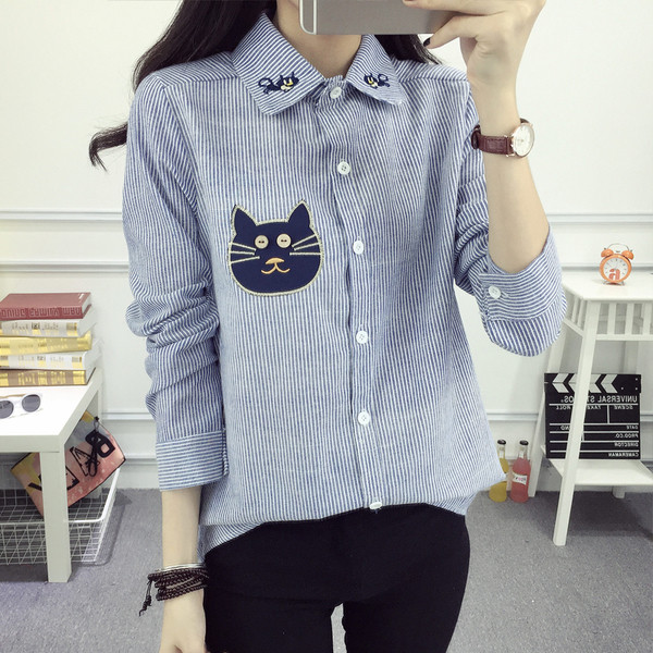 Cămașă de damă cu mâneci lungi și broderie potrivită pentru utilizarea de zi cu zi