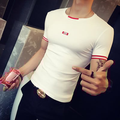 Λεπτό ανδρικό T-shirt με φαρδιά O-κολάρο - πολλά χρώματα