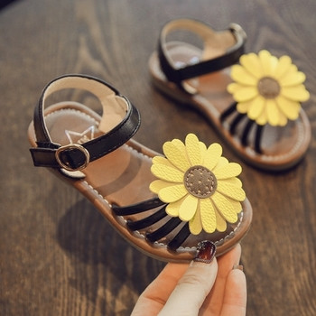 Детски модерни сандали за момичета с голяма 3D декорация в три цвята