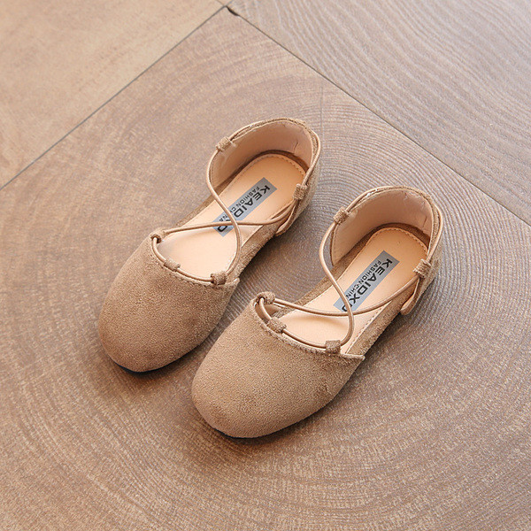 Stílusos, öko velúrból készült gyerekcipő lányoknak keresztkötővel, többféle színben