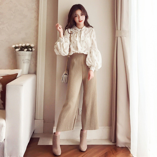 Cămașă de damă cu mâneci lungi ca un felinar în două culori