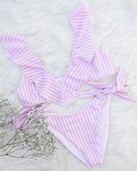 Costum de baie de damă în roz