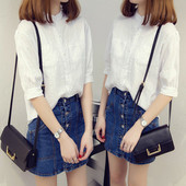 Női nyári ing dekoratív zsebekkel és 3/4-es ujjakkal