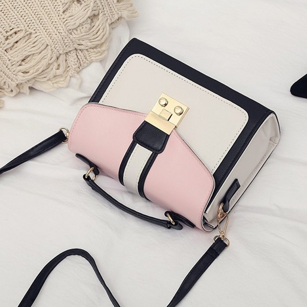 Geanta de dama in trei variante cu bareta scurta si lunga