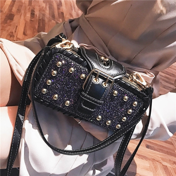 Geanta mini dama cu paiete si detalii metalice