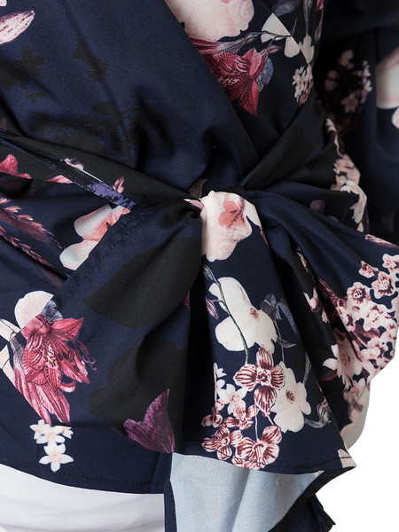 Bluza de vara de dama cu decolteu in V cu motive florale si curea in talie