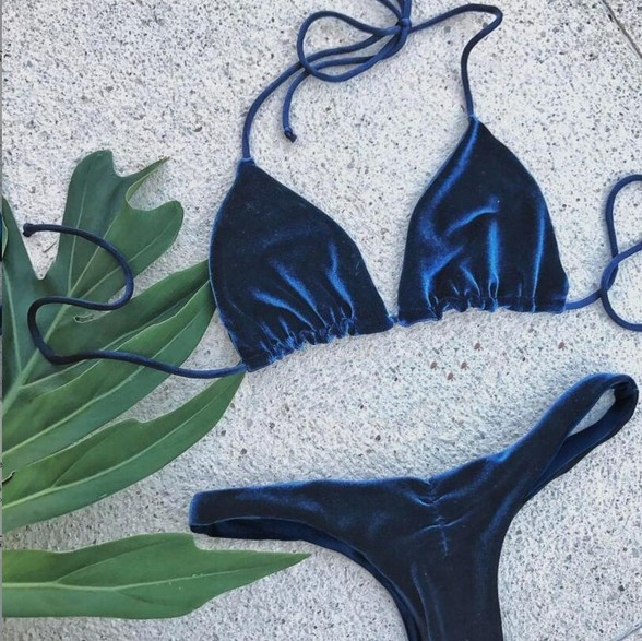 Costum de baie clasic simplu din catifea