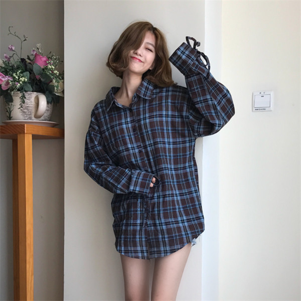 Дамска риза широк модел с панделка на гърба и връзки на ръкавите