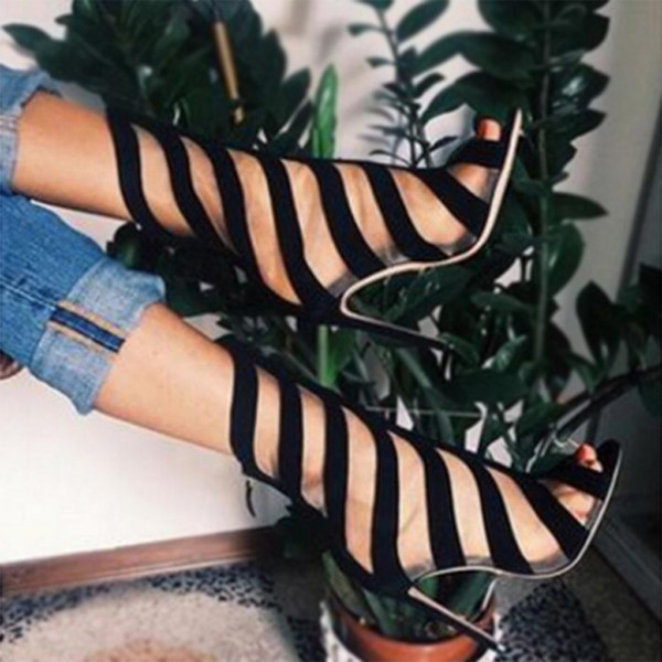 Sandale elegante cu toc inalt cu bretele negre