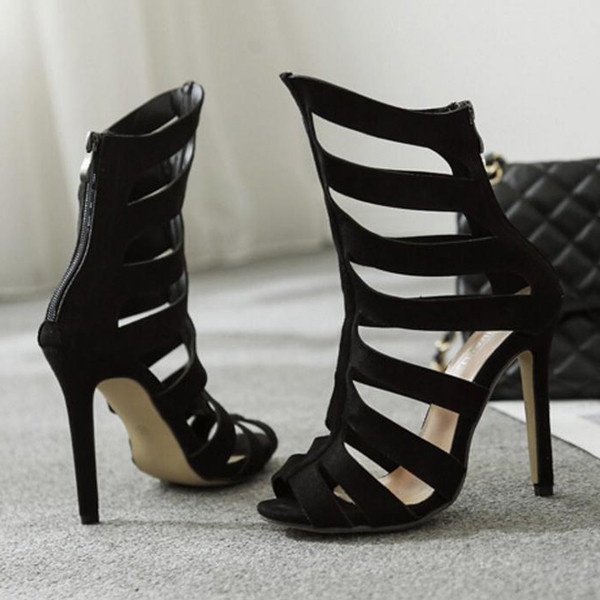 Sandale elegante cu toc inalt cu bretele negre