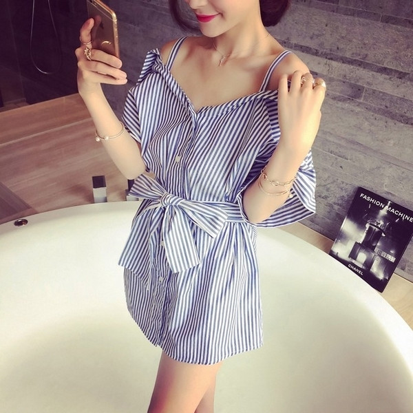 Cămașă de vară de damă cu umerii deschiși și curea în talie