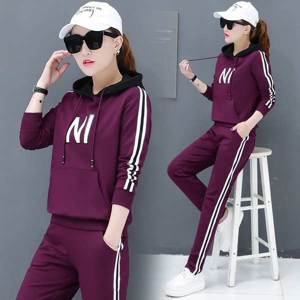 Sport - alkalmi női csapat két részben - hosszú ujjú blúz és sportnadrág több színben