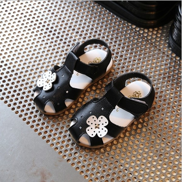 Sandale delicate pentru copii pentru fete cu mini decor floral in diferite culori