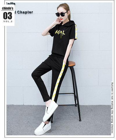 Echipa zilnică feminină din două părți în trei culori