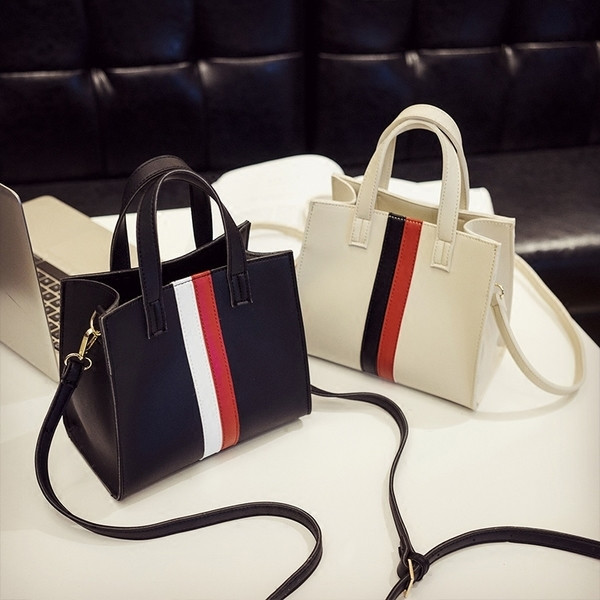 Geanta de dama eleganta cu bareta scurta si lunga decorata cu panglici colorate