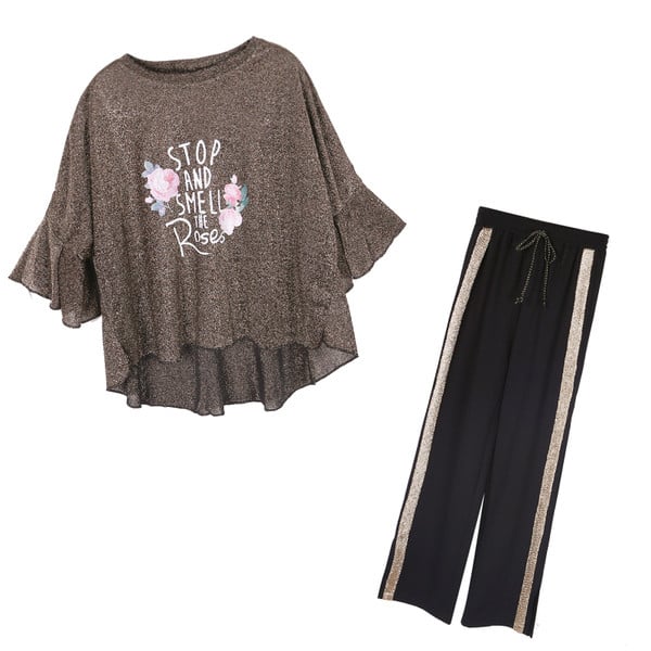 Echipa zilnică elegantă feminină în două părți