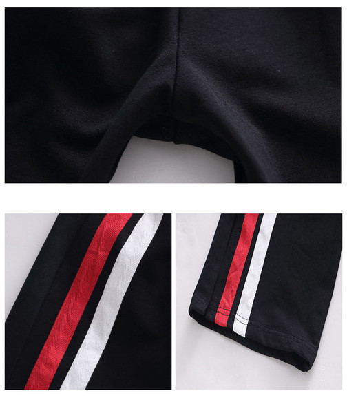 Pantaloni copii moderni pentru fete in stil liber cu talie inalta, cu fanta si margini colorate, doua modele