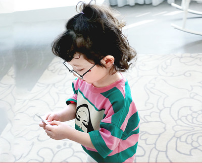 Εξαιρετική παιδική μπλούζα με δίχρωμη εφαρμογή